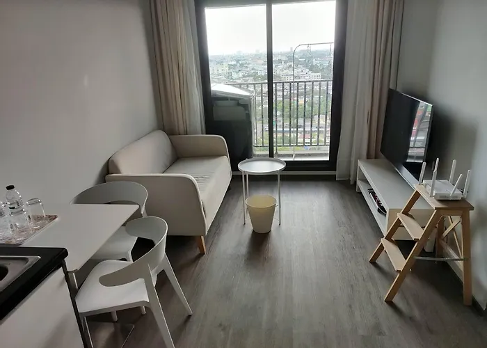 In Thon Buri 0 Meter From Bts Station * Bangkok