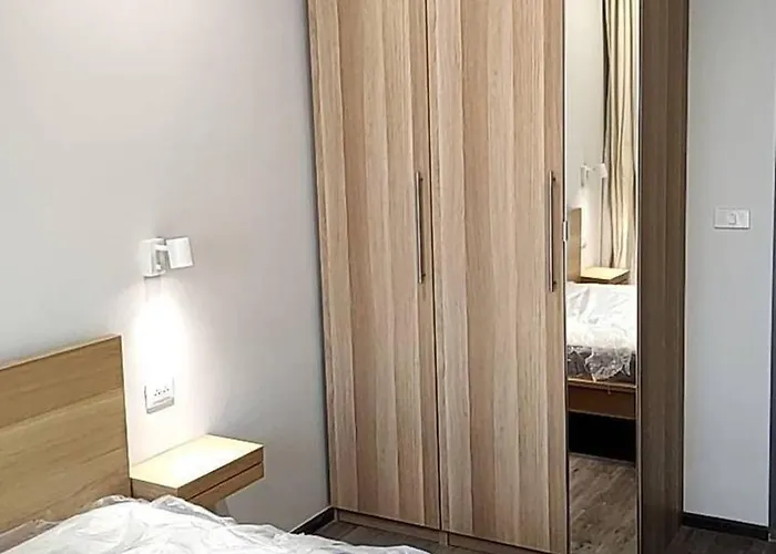In Thon Buri 0 Meter From Bts Station * Bangkok